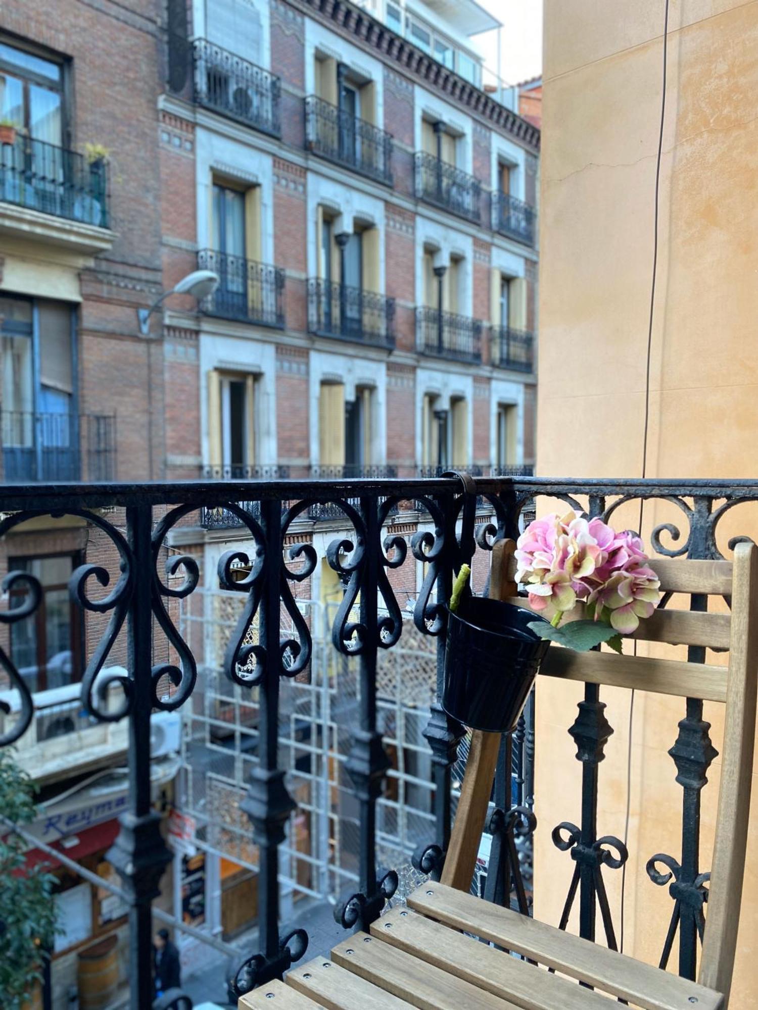 Hortaleza 4, Preciso Estudio En Chueca Junto A La Gran Via De مدريد المظهر الخارجي الصورة